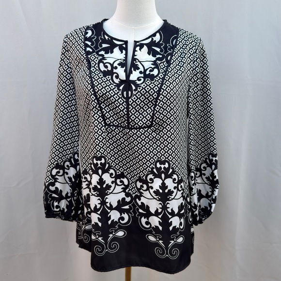 Chico's Tops - Chico’s Black White Damask Print Blouse Size 0 (US 4/6) Boho Tunic 3/4 Sleeve